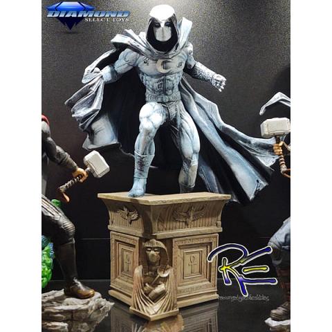 Diamond Select Toys Marvel Premier Collection Moon Knight Statue