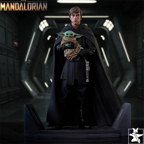 Gentle Giant Star Wars Premier Collection The Mandalorian Luke Skywalker and Grogu Statue