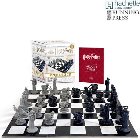 Running Press Harry Potter Miniature Wizard Chess Set