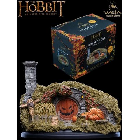 Weta Collectibles The Hobbit 16 Hill Lane Halloween Edition Hobbit Hole Statue
